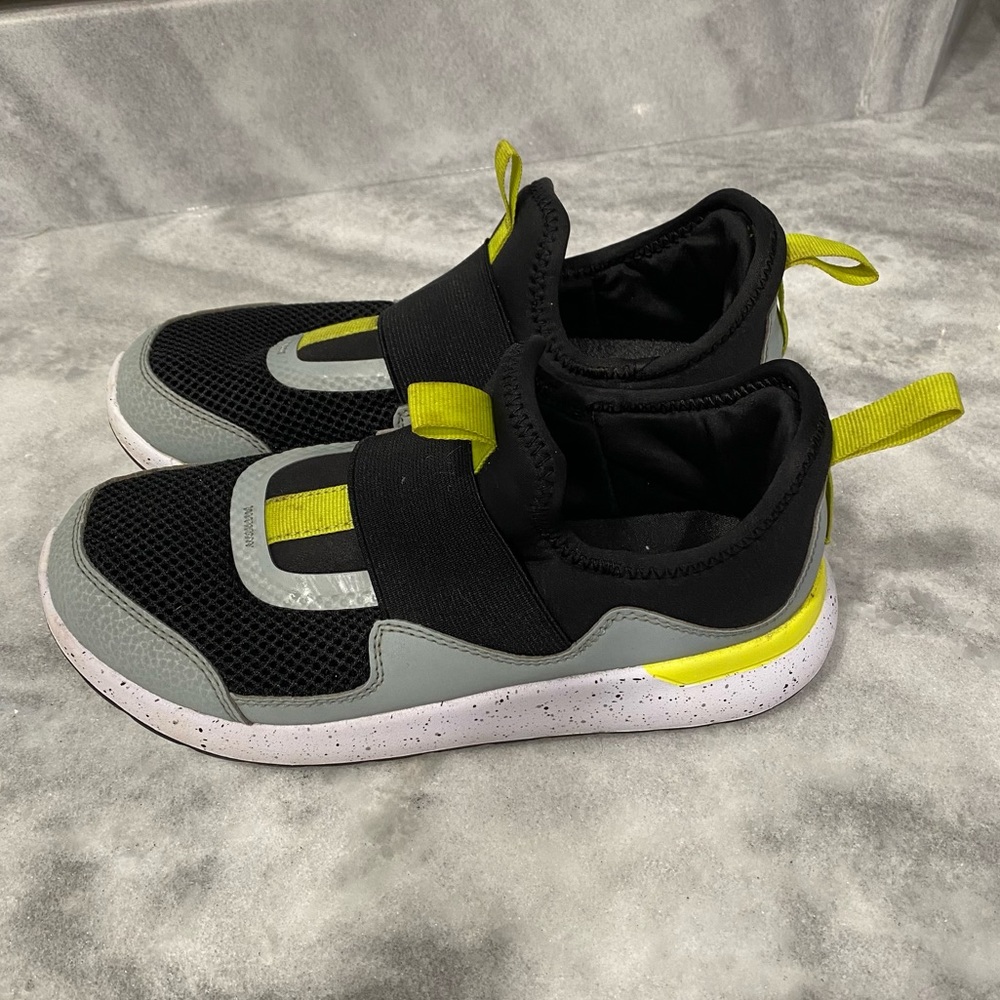 Kids' Fern Slip-On Performance Sneakers - All in Motion™ | Size 4